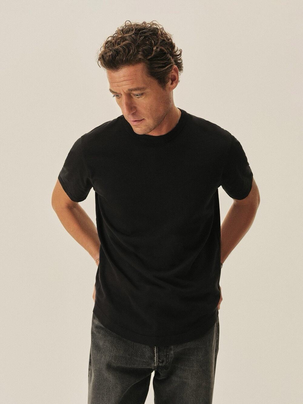 NWT buck mason black slub curved hem tee XL